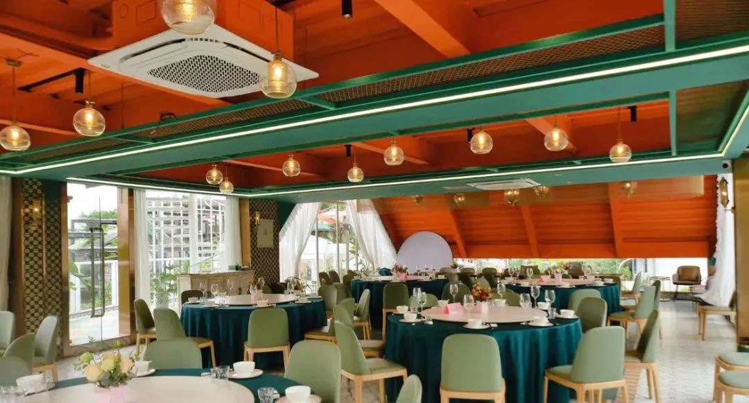 湖南将色彩碰撞到底，看这家深圳餐饮空间设计如何诠释独特的摩洛哥风情